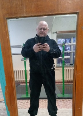 Игорь из Каневскаи 49 лет