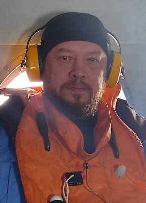 Олег из Можги 52 года