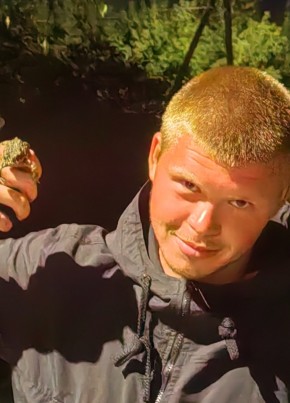 Николай из Заринска 23 года