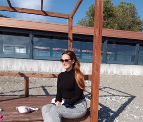 Gulnara, 48, Marseille