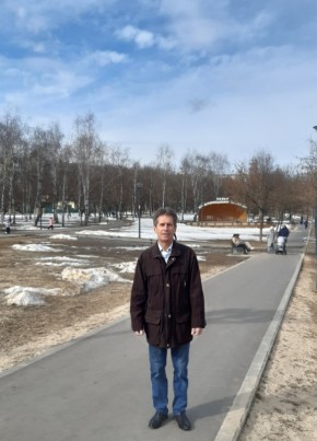 Mikhail, 64, Russia, Moscow