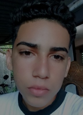 Carlos, 20, República de Cuba, Contramaestre