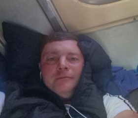 Slava, 36, Hong Kong