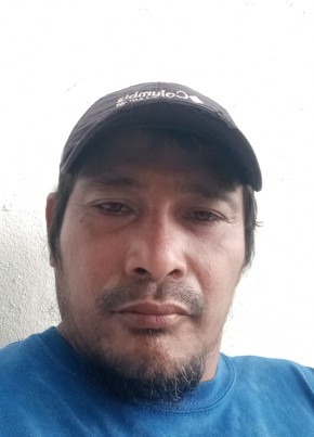 Jorge Eugenio, 44, Pilipinas, Lungsod ng San Pablo