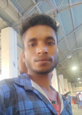 Raju, 18, India, Piriyāpatna