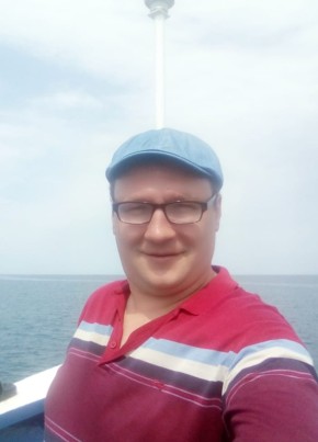 Александр из Казани 44 года