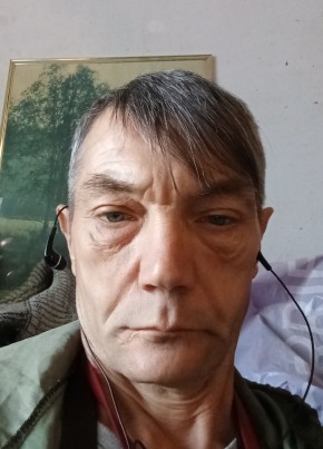 Вова из Александровска 52 года