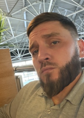 Азамат из Владикавказа 28 лет