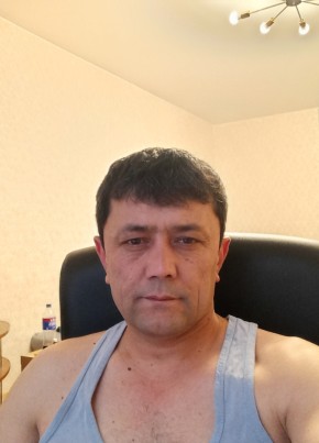 Бек из Гатчины 48 лет
