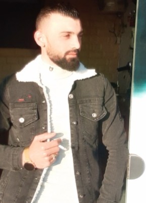 علي أحمـد, 24, الجمهورية العربية السورية, صافيتا