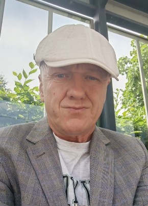 Александр из Berlin 53 года
