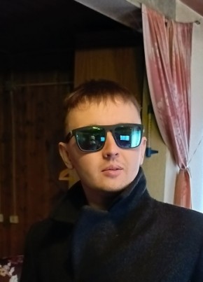 Дмитрий из Новоуральска 33 года