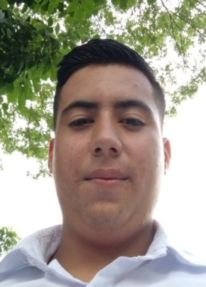 Fabián из Portoviejo 22 года