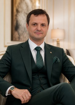 Александр из Берасьце 37 лет