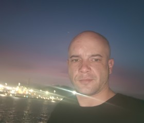 Maksim, 32, Salvador