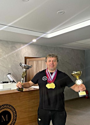 Сергей из Ростова-на-Дону 43 года