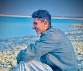 Muzammil, 18, Richmond Hill
