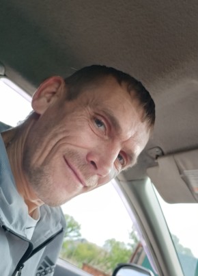 Артём из Уссурийска 44 года