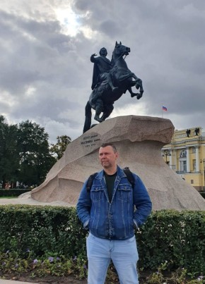 Александр, 53, Россия, Суворов