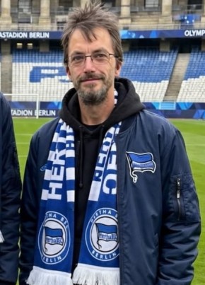 Basti из Marzahn 42 года