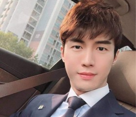 Seojoon, 39, Boston