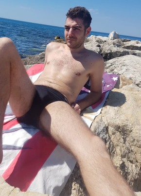 Riccardo, 29, Repubblica Italiana, Salerno