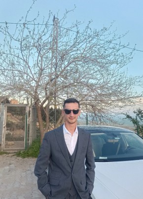 Can из Adana 20 лет