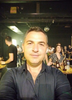 Adem, 40, Türkiye Cumhuriyeti, İstanbul