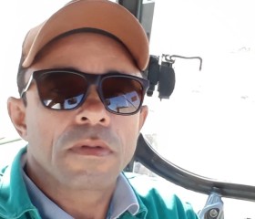 Marcos, 50, Santa Cruz