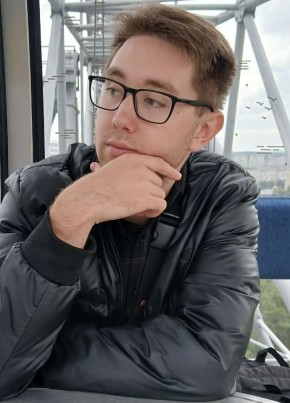Александр из Екатеринбурга 24 года