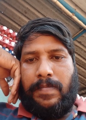 Daniyalu Divaya, 34, India, Tuni