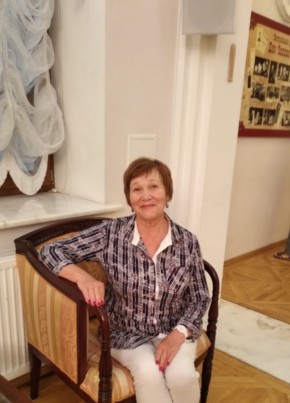 Марина, 70, Россия, Севастополь