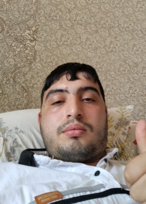 Mfmfkfktkrrkr из Bakı 18 лет
