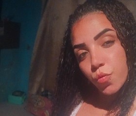 Paulinhaa, 26, Duque de Caxias