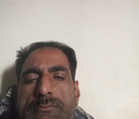 Samijutt, 18, Faisalabad