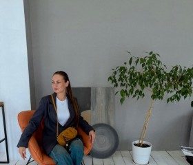 Angelina, 28, Paris
