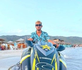 Rayen, 21, Tunis
