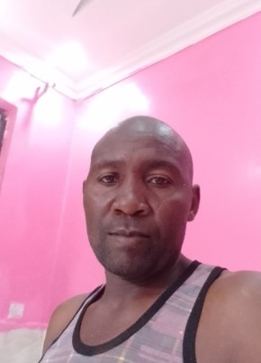 Peter, 31, Kenya, Kisii