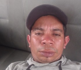 Manuel, 38, San Carlos