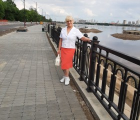 Людмила, 70 лет, 黑河市