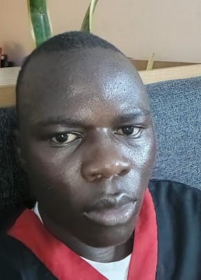 Mgazaa из Nairobi 20 лет
