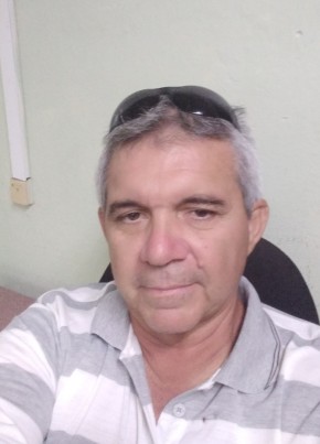 José Antonio, 59, República de Cuba, La Habana