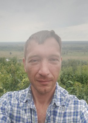Андрей из Колпино 44 года