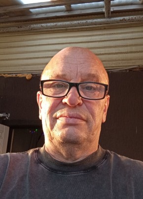 Алексей из Адлера 64 года