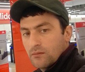 Beha, 36, Amsterdam