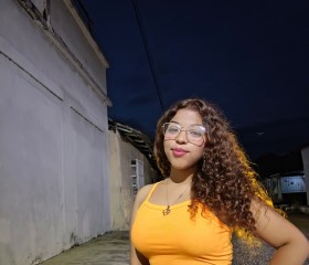 María, 18, Caracas