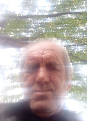 Владимир из Новошахтинска 57 лет