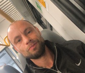 Ivan, 38, Saint Petersburg