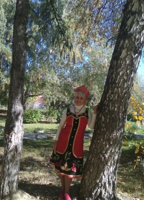 Лина, 65, Россия, Асбест