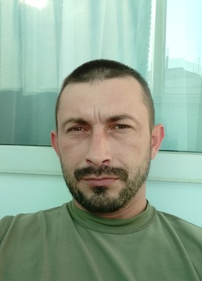 Евгений Пищик